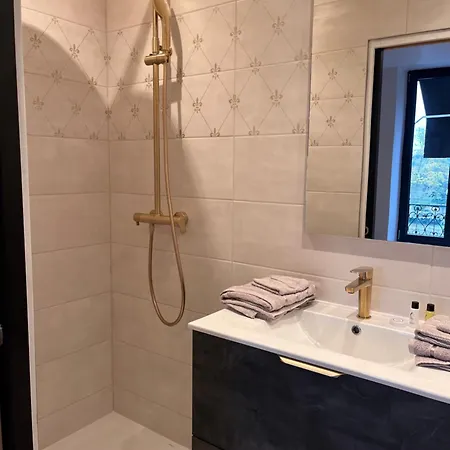 Aparthotel Hdg Gare De L'isle Adam Appart's